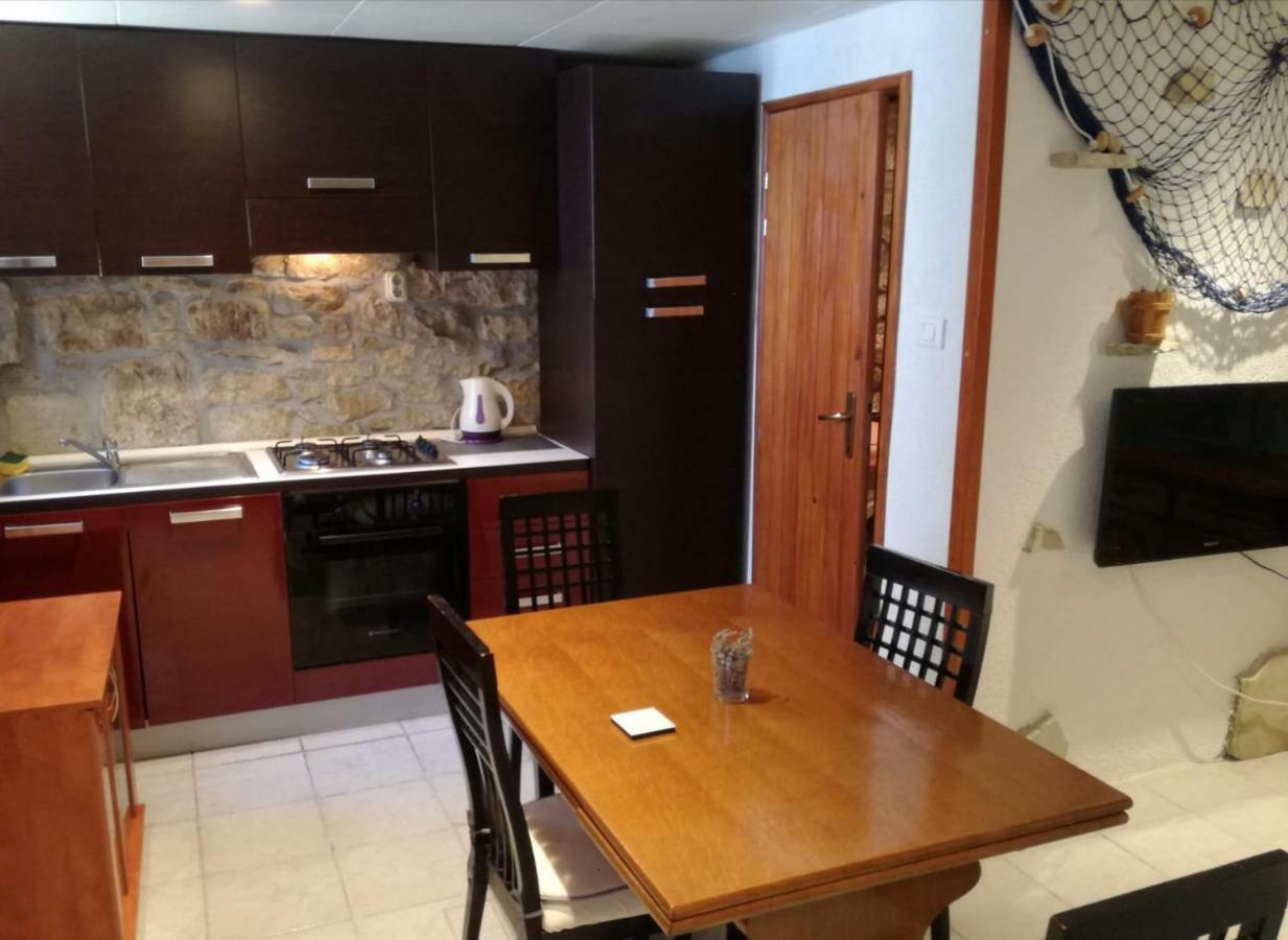 Studio Apartment Jelinek Brela Kültér fotó